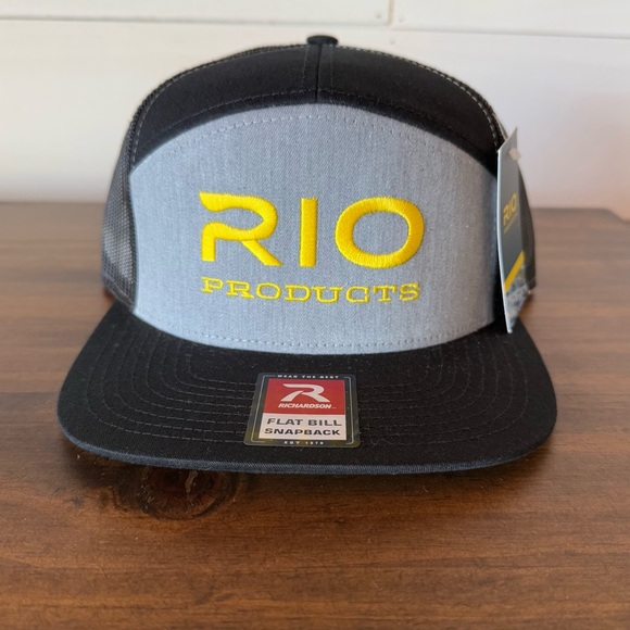 Adult Rio 7 Panel Mesh Hat - Picture 1 of 4